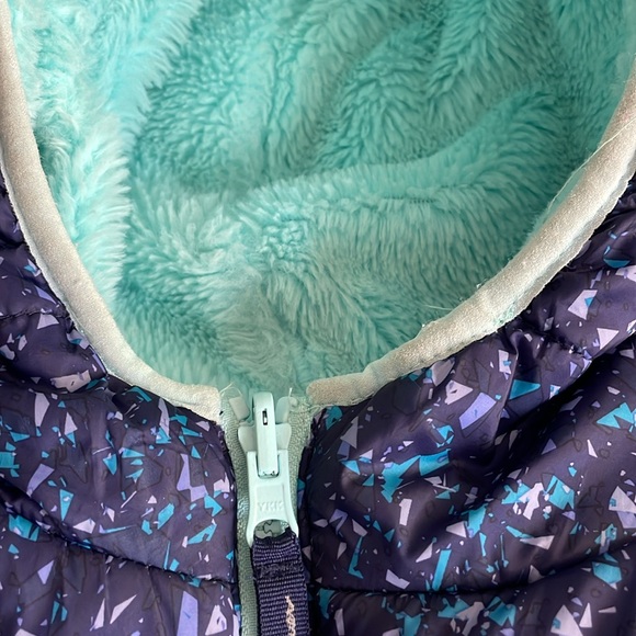 Eddie Bauer Girls reversible fleece puffer size 8/ medium - Picture 11 of 13